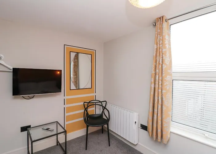 Apt 8 Hunter\'S Quay